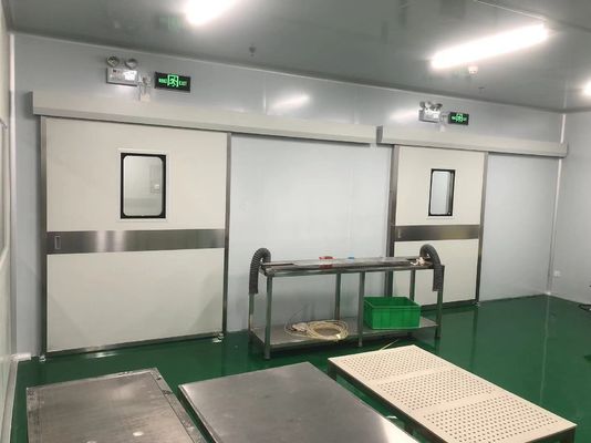 Porta de aço deslizante automática industrial com capacidade de carga de 1500 kg IP65 resistente às intempéries e conformidade ISO 14644