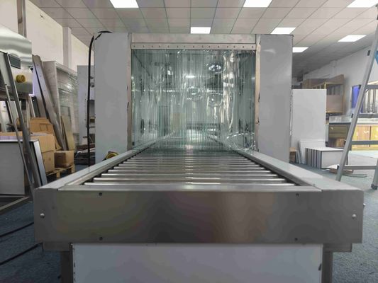 Caixa de passagem com cortina de ar para transportador de rolos motorizado | Sistema de transferência para sala limpa