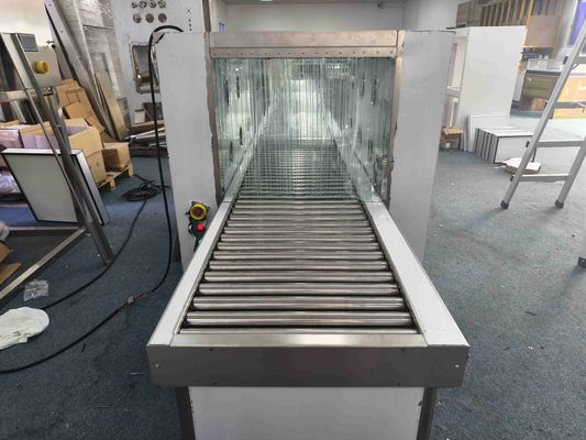 Caixa de passagem com cortina de ar para transportador de rolos motorizado | Sistema de transferência para sala limpa