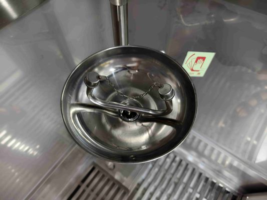 Sala de chuveiro e de lavagem de olhos de segurança de emergência com caixa de aço inoxidável SUS304, fluxo de chuveiro de 120-180 L/min e tamanho compacto de 1000 × 1000 × 2400 mm